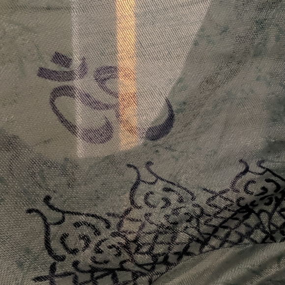 Scarf - Picture 2 of 3